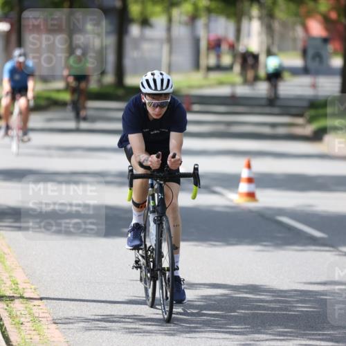 10.08.2025 - GEWOBA Citytriathlon Bremen Yannick Fuchs http://msf.ph/oto/8564846 10.08.2025 14:44:33 Radfahren 9, 28, 200, 208, 323, 383 meine-sportfotos.de