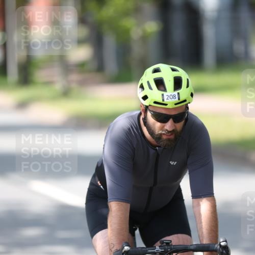 10.08.2025 - GEWOBA Citytriathlon Bremen Yannick Fuchs http://msf.ph/oto/8564894 10.08.2025 14:44:44 Radfahren 73, 200, 208, 323, 346, 383 meine-sportfotos.de
