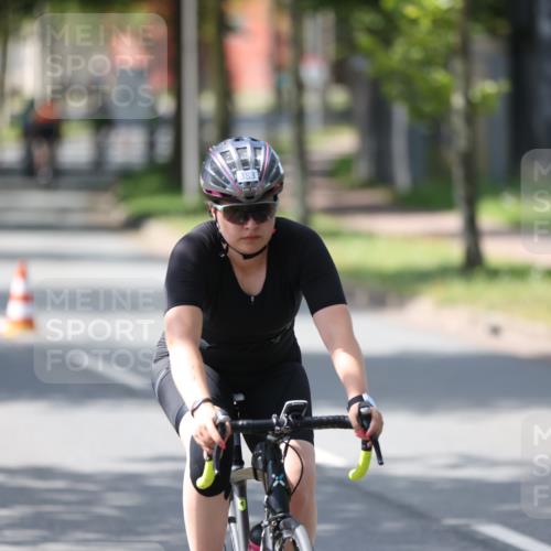 10.08.2025 - GEWOBA Citytriathlon Bremen Yannick Fuchs http://msf.ph/oto/8564905 10.08.2025 14:44:46 Radfahren 73, 208, 323, 346, 383 meine-sportfotos.de