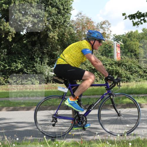 10.08.2025 - GEWOBA Citytriathlon Bremen Yannick Fuchs http://msf.ph/oto/8564923 10.08.2025 11:01:58 Radfahren 89 meine-sportfotos.de