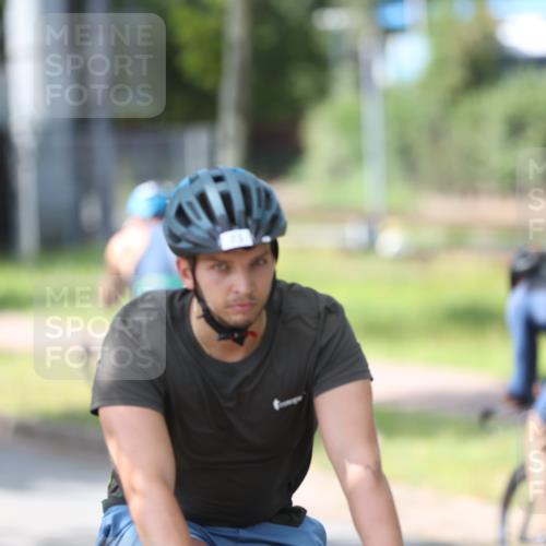 10.08.2025 - GEWOBA Citytriathlon Bremen Yannick Fuchs http://msf.ph/oto/8564929 10.08.2025 14:44:51 Radfahren 35, 73, 198, 208, 346, 383, 484 meine-sportfotos.de