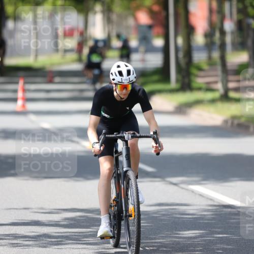 10.08.2025 - GEWOBA Citytriathlon Bremen Yannick Fuchs http://msf.ph/oto/8564935 10.08.2025 14:44:56 Radfahren 35, 73, 198, 326, 336, 346, 453, 484 meine-sportfotos.de