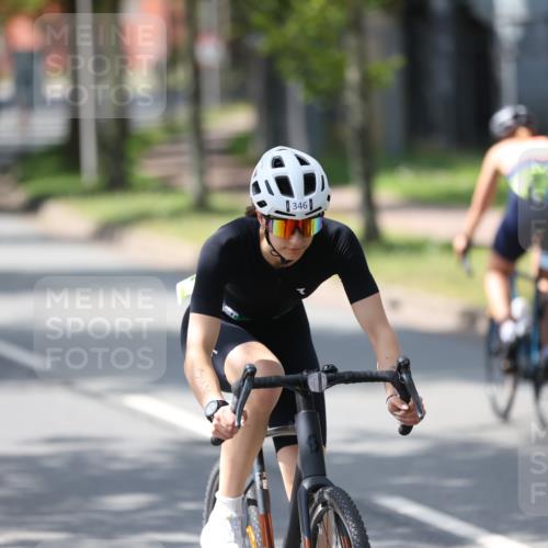 10.08.2025 - GEWOBA Citytriathlon Bremen Yannick Fuchs http://msf.ph/oto/8564938 10.08.2025 14:44:57 Radfahren 35, 73, 198, 326, 336, 346, 453, 484 meine-sportfotos.de