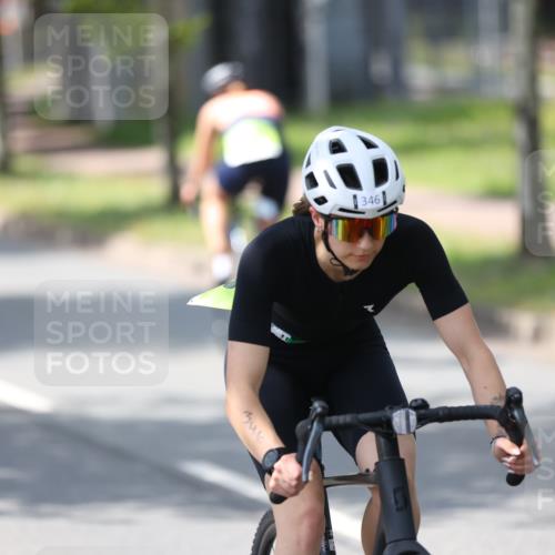 10.08.2025 - GEWOBA Citytriathlon Bremen Yannick Fuchs http://msf.ph/oto/8564940 10.08.2025 14:44:57 Radfahren 35, 73, 198, 326, 336, 346, 453, 484 meine-sportfotos.de