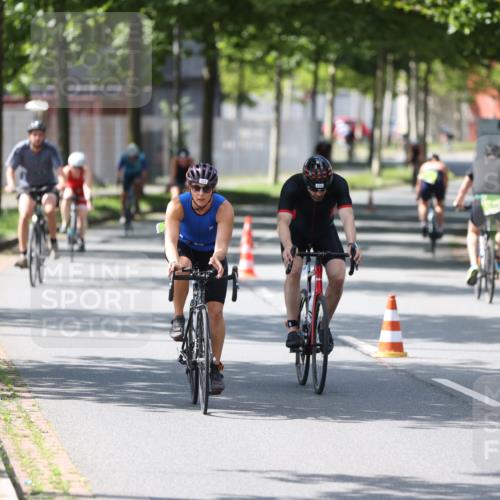 10.08.2025 - GEWOBA Citytriathlon Bremen Yannick Fuchs http://msf.ph/oto/8564948 10.08.2025 14:45:02 Radfahren 35, 198, 326, 336, 346, 453, 484, 497 meine-sportfotos.de