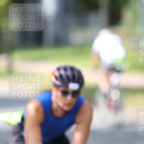 10.08.2025 - GEWOBA Citytriathlon Bremen Yannick Fuchs http://msf.ph/oto/8564964 10.08.2025 14:45:04 Radfahren 35, 198, 326, 336, 346, 453, 484, 497 meine-sportfotos.de