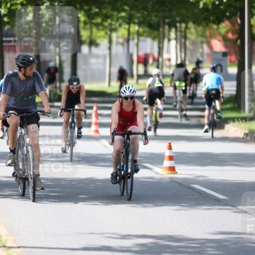 10.08.2025 - GEWOBA Citytriathlon Bremen Yannick Fuchs http://msf.ph/oto/8564965 10.08.2025 14:45:05 Radfahren 35, 198, 326, 336, 346, 453, 484, 497 meine-sportfotos.de