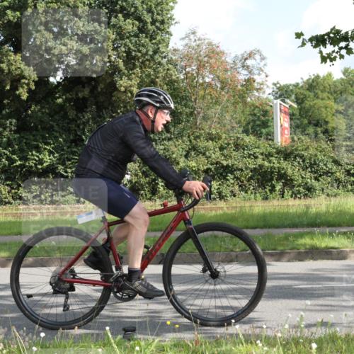 10.08.2025 - GEWOBA Citytriathlon Bremen Yannick Fuchs http://msf.ph/oto/8564966 10.08.2025 11:02:54 Radfahren 23, 53, 135, 223 meine-sportfotos.de