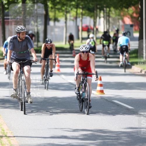 10.08.2025 - GEWOBA Citytriathlon Bremen Yannick Fuchs http://msf.ph/oto/8564967 10.08.2025 14:45:05 Radfahren 35, 198, 326, 336, 346, 453, 484, 497 meine-sportfotos.de