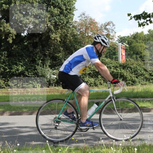 10.08.2025 - GEWOBA Citytriathlon Bremen Yannick Fuchs http://msf.ph/oto/8564974 10.08.2025 11:03:15 Radfahren 27, 175, 177, 189, 415, 496 meine-sportfotos.de