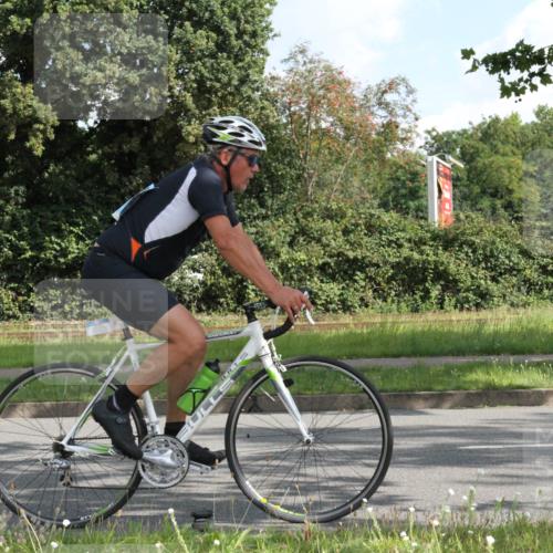 10.08.2025 - GEWOBA Citytriathlon Bremen Yannick Fuchs http://msf.ph/oto/8564976 10.08.2025 11:03:16 Radfahren 27, 175, 177, 189, 415, 496 meine-sportfotos.de
