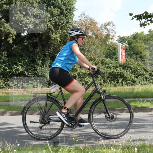 10.08.2025 - GEWOBA Citytriathlon Bremen Yannick Fuchs http://msf.ph/oto/8564988 10.08.2025 11:03:38 Radfahren 13, 55, 167 meine-sportfotos.de