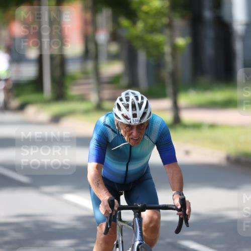 10.08.2025 - GEWOBA Citytriathlon Bremen Yannick Fuchs http://msf.ph/oto/8564991 10.08.2025 14:45:09 Radfahren 35, 198, 326, 336, 346, 453, 484, 497 meine-sportfotos.de
