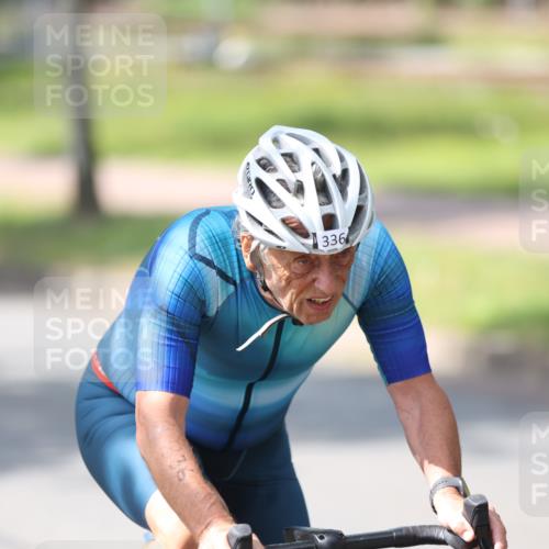 10.08.2025 - GEWOBA Citytriathlon Bremen Yannick Fuchs http://msf.ph/oto/8564995 10.08.2025 14:45:09 Radfahren 35, 198, 326, 336, 346, 453, 484, 497 meine-sportfotos.de