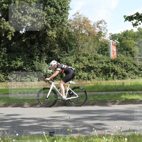 10.08.2025 - GEWOBA Citytriathlon Bremen Yannick Fuchs http://msf.ph/oto/8564998 10.08.2025 11:03:48 Radfahren 13, 167 meine-sportfotos.de