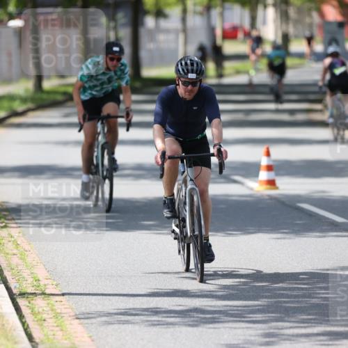 10.08.2025 - GEWOBA Citytriathlon Bremen Yannick Fuchs http://msf.ph/oto/8565012 10.08.2025 14:45:24 Radfahren 202, 221, 247, 349, 360, 497, 532 meine-sportfotos.de