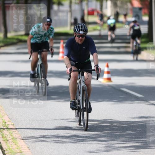 10.08.2025 - GEWOBA Citytriathlon Bremen Yannick Fuchs http://msf.ph/oto/8565014 10.08.2025 14:45:24 Radfahren 202, 221, 247, 349, 360, 497, 532 meine-sportfotos.de