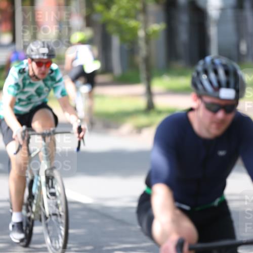 10.08.2025 - GEWOBA Citytriathlon Bremen Yannick Fuchs http://msf.ph/oto/8565024 10.08.2025 14:45:26 Radfahren 202, 221, 247, 332, 349, 360, 532 meine-sportfotos.de