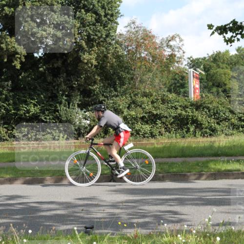10.08.2025 - GEWOBA Citytriathlon Bremen Yannick Fuchs http://msf.ph/oto/8565026 10.08.2025 11:05:20 Radfahren  meine-sportfotos.de