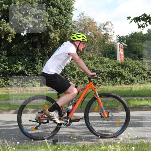 10.08.2025 - GEWOBA Citytriathlon Bremen Yannick Fuchs http://msf.ph/oto/8565040 10.08.2025 11:06:24 Radfahren 17, 171 meine-sportfotos.de