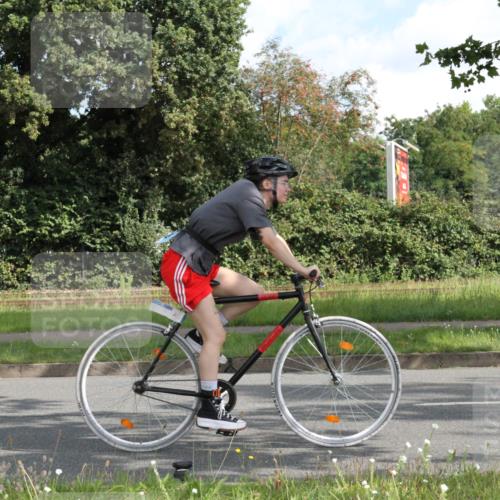 10.08.2025 - GEWOBA Citytriathlon Bremen Yannick Fuchs http://msf.ph/oto/8565043 10.08.2025 11:06:38 Radfahren 171 meine-sportfotos.de