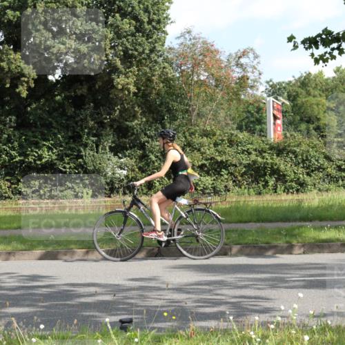 10.08.2025 - GEWOBA Citytriathlon Bremen Yannick Fuchs http://msf.ph/oto/8565049 10.08.2025 11:09:48 Radfahren  meine-sportfotos.de