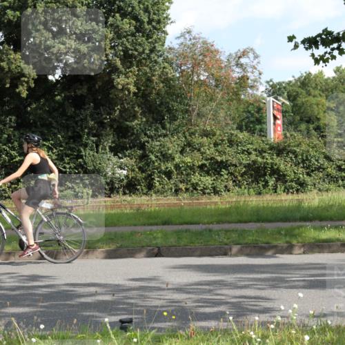 10.08.2025 - GEWOBA Citytriathlon Bremen Yannick Fuchs http://msf.ph/oto/8565051 10.08.2025 11:09:49 Radfahren  meine-sportfotos.de