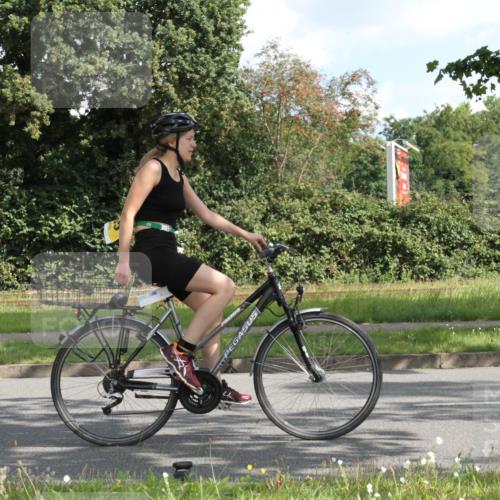 10.08.2025 - GEWOBA Citytriathlon Bremen Yannick Fuchs http://msf.ph/oto/8565069 10.08.2025 11:11:11 Radfahren 51 meine-sportfotos.de
