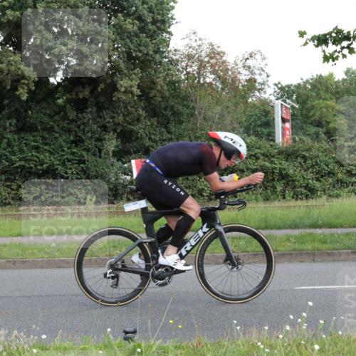 10.08.2025 - GEWOBA Citytriathlon Bremen Yannick Fuchs http://msf.ph/oto/8565096 10.08.2025 11:53:05 Radfahren 558 meine-sportfotos.de