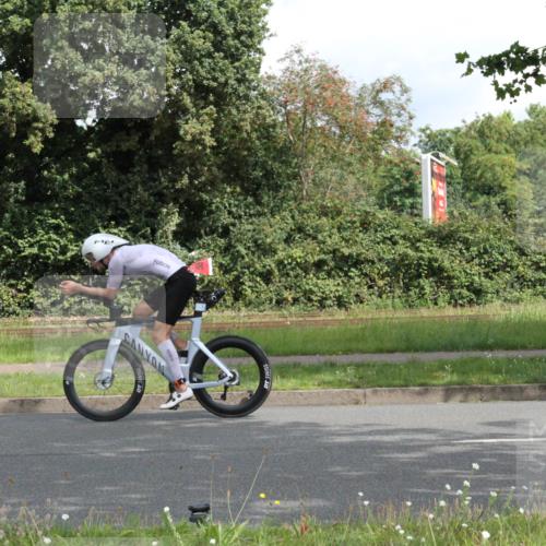 10.08.2025 - GEWOBA Citytriathlon Bremen Yannick Fuchs http://msf.ph/oto/8565098 10.08.2025 11:55:43 Radfahren  meine-sportfotos.de