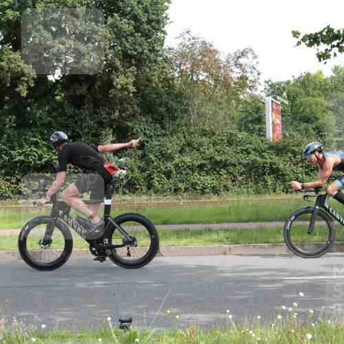 10.08.2025 - GEWOBA Citytriathlon Bremen Yannick Fuchs http://msf.ph/oto/8565122 10.08.2025 11:59:19 Radfahren  meine-sportfotos.de