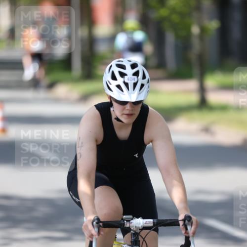 10.08.2025 - GEWOBA Citytriathlon Bremen Yannick Fuchs http://msf.ph/oto/8565135 10.08.2025 14:46:01 Radfahren 61, 99, 166, 182, 269, 363, 404, 441 meine-sportfotos.de