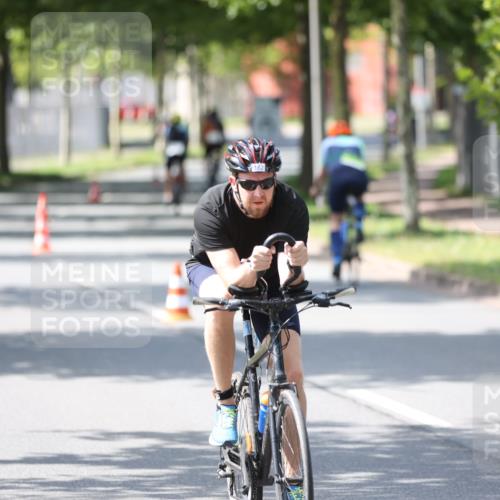 10.08.2025 - GEWOBA Citytriathlon Bremen Yannick Fuchs http://msf.ph/oto/8565151 10.08.2025 14:46:06 Radfahren 61, 182, 269, 363, 404, 422 meine-sportfotos.de