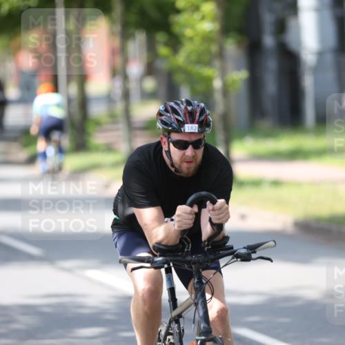 10.08.2025 - GEWOBA Citytriathlon Bremen Yannick Fuchs http://msf.ph/oto/8565155 10.08.2025 14:46:07 Radfahren 61, 182, 269, 363, 404, 422, 499 meine-sportfotos.de