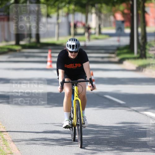 10.08.2025 - GEWOBA Citytriathlon Bremen Yannick Fuchs http://msf.ph/oto/8565200 10.08.2025 14:46:33 Radfahren 270, 358, 406 meine-sportfotos.de