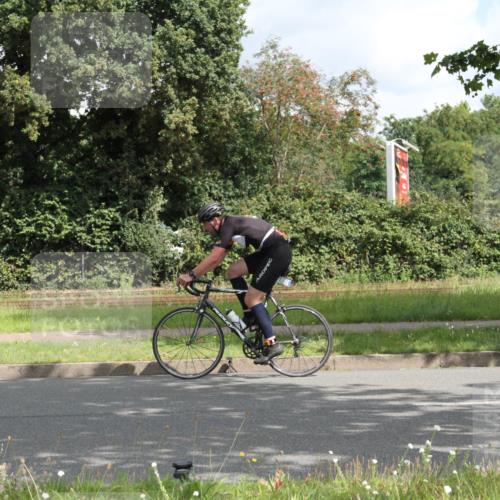 10.08.2025 - GEWOBA Citytriathlon Bremen Yannick Fuchs http://msf.ph/oto/8565206 10.08.2025 12:01:22 Radfahren  meine-sportfotos.de