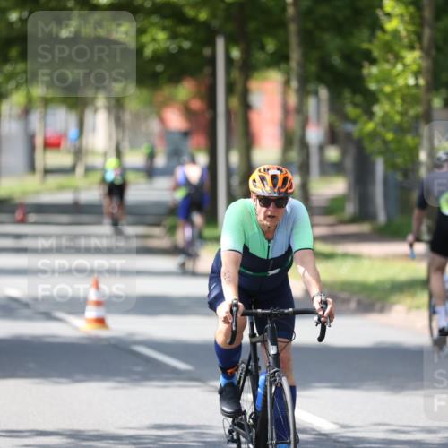 10.08.2025 - GEWOBA Citytriathlon Bremen Yannick Fuchs http://msf.ph/oto/8565258 10.08.2025 14:47:03 Radfahren 128, 140, 158, 220, 320 meine-sportfotos.de