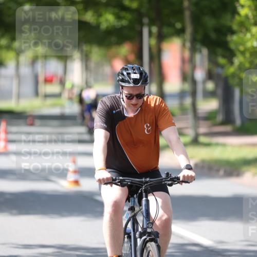 10.08.2025 - GEWOBA Citytriathlon Bremen Yannick Fuchs http://msf.ph/oto/8565267 10.08.2025 14:47:05 Radfahren 128, 140, 220, 320 meine-sportfotos.de