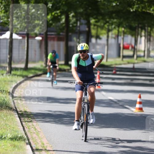 10.08.2025 - GEWOBA Citytriathlon Bremen Yannick Fuchs http://msf.ph/oto/8565277 10.08.2025 14:47:13 Radfahren 140, 220, 320 meine-sportfotos.de