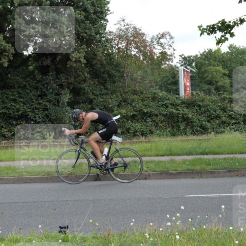 10.08.2025 - GEWOBA Citytriathlon Bremen Yannick Fuchs http://msf.ph/oto/8565280 10.08.2025 12:03:30 Radfahren  meine-sportfotos.de