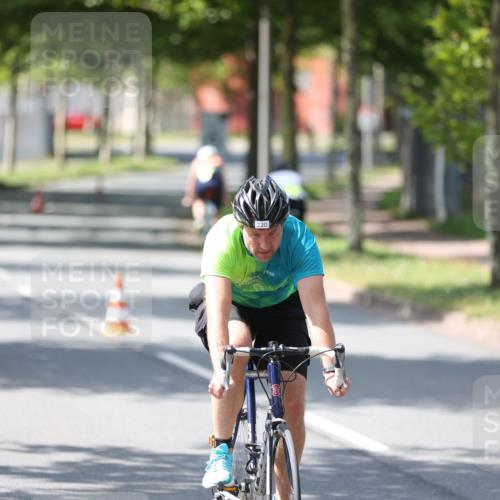10.08.2025 - GEWOBA Citytriathlon Bremen Yannick Fuchs http://msf.ph/oto/8565294 10.08.2025 14:47:18 Radfahren 220 meine-sportfotos.de