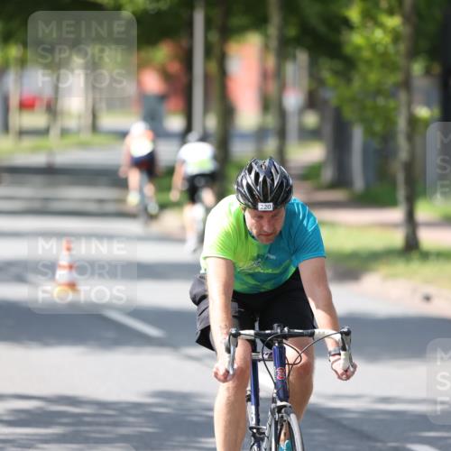 10.08.2025 - GEWOBA Citytriathlon Bremen Yannick Fuchs http://msf.ph/oto/8565296 10.08.2025 14:47:18 Radfahren 220 meine-sportfotos.de