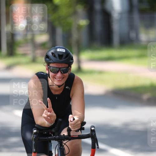 10.08.2025 - GEWOBA Citytriathlon Bremen Yannick Fuchs http://msf.ph/oto/8565310 10.08.2025 14:47:35 Radfahren 367, 382, 448, 467, 483 meine-sportfotos.de