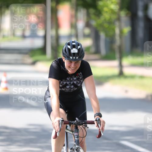 10.08.2025 - GEWOBA Citytriathlon Bremen Yannick Fuchs http://msf.ph/oto/8565317 10.08.2025 14:47:43 Radfahren 367, 382, 418, 448, 467, 483 meine-sportfotos.de
