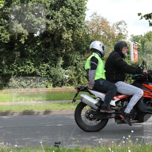 10.08.2025 - GEWOBA Citytriathlon Bremen Yannick Fuchs http://msf.ph/oto/8565335 10.08.2025 12:04:30 Radfahren 572, 719, 734 meine-sportfotos.de