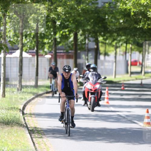10.08.2025 - GEWOBA Citytriathlon Bremen Yannick Fuchs http://msf.ph/oto/8565350 10.08.2025 14:48:03 Radfahren 22, 331, 350, 418, 447 meine-sportfotos.de