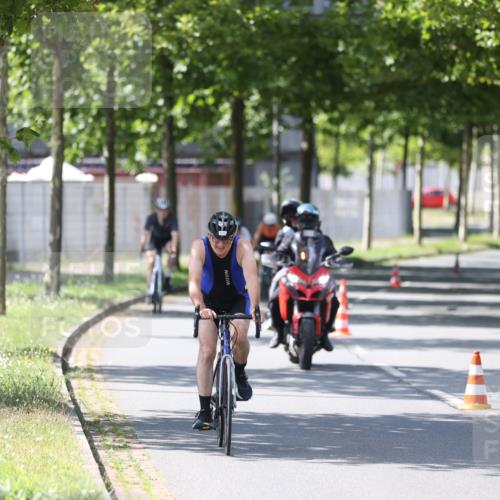 10.08.2025 - GEWOBA Citytriathlon Bremen Yannick Fuchs http://msf.ph/oto/8565352 10.08.2025 14:48:03 Radfahren 22, 331, 350, 418, 447 meine-sportfotos.de