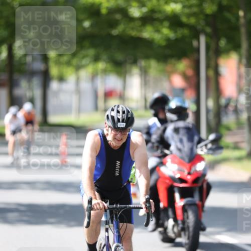 10.08.2025 - GEWOBA Citytriathlon Bremen Yannick Fuchs http://msf.ph/oto/8565357 10.08.2025 14:48:05 Radfahren 22, 196, 331, 350, 418, 447 meine-sportfotos.de