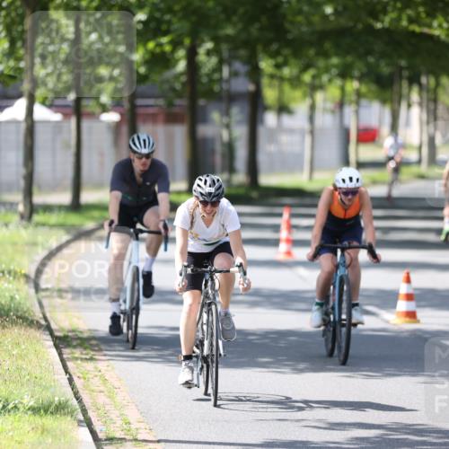10.08.2025 - GEWOBA Citytriathlon Bremen Yannick Fuchs http://msf.ph/oto/8565367 10.08.2025 14:48:08 Radfahren 22, 196, 331, 350, 447 meine-sportfotos.de