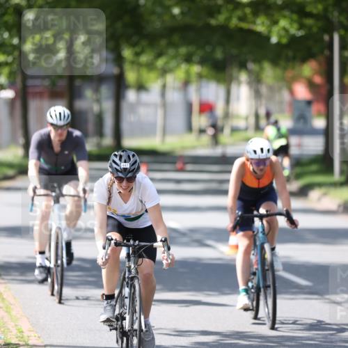 10.08.2025 - GEWOBA Citytriathlon Bremen Yannick Fuchs http://msf.ph/oto/8565371 10.08.2025 14:48:08 Radfahren 22, 196, 331, 350, 447 meine-sportfotos.de